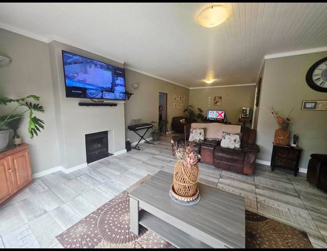 5 BEDROOM HOUSE FOR SALE IN TERENURE